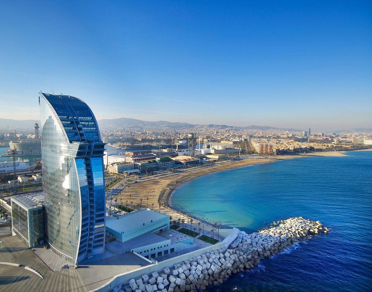 Barcelona Chic Apartments- Free Parking - 10 Min From Bcn City Centre By Metro Экстерьер фото